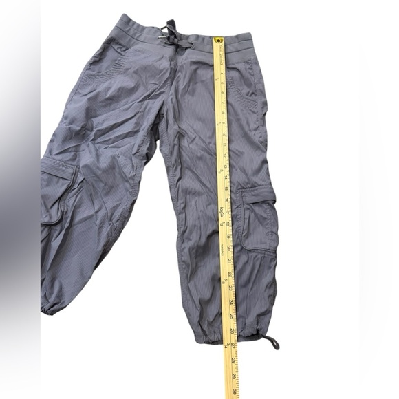 EUC Lululemon Dance Studio Crop Pant sz 6 Rare find gray Stripes comfy - Picture 3 of 7